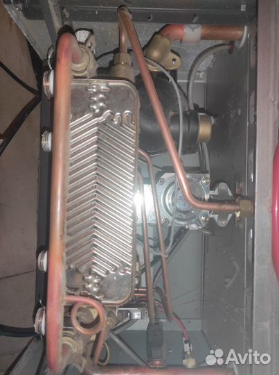 Газовый котел Baxi Luna 240Fi на запчасти