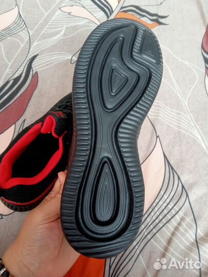 Кроссовки женские 39 размер