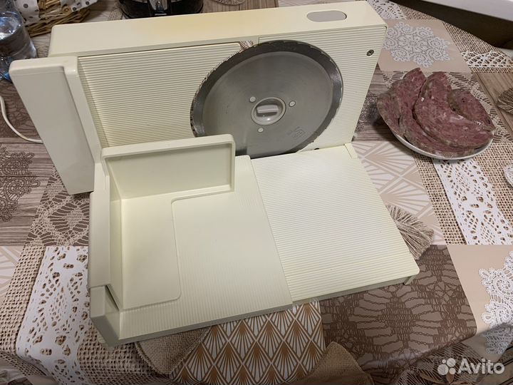 Слайсер электрический