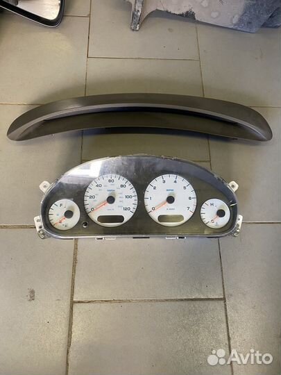 Приборные панели Dodge Caravan 2001-2003