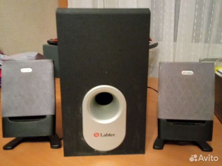 Колонки для компьютера с сабвуфером