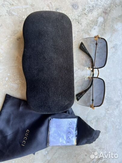 Солнцезащитные очки gucci