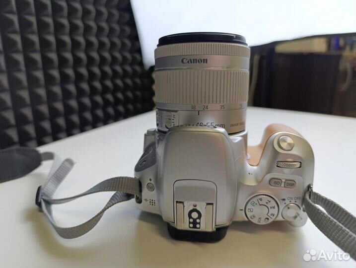 Фотоаппарат canon EOS 200d