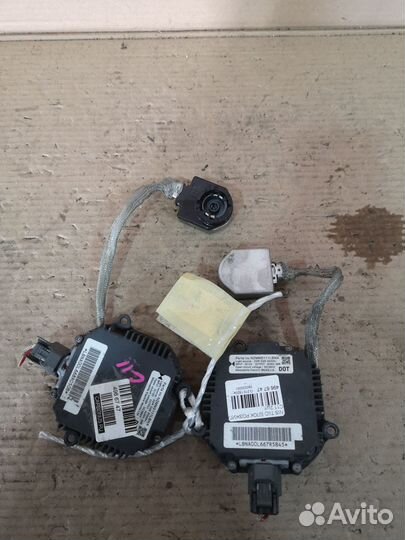 Блок розжига ксенона Nissan Tiida C11