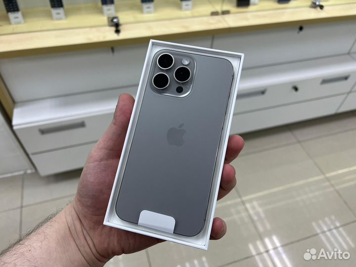 iPhone 15 Pro, 128 ГБ