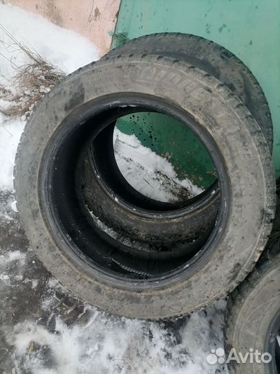 Bridgestone Winter Radial 704 205/55 R16