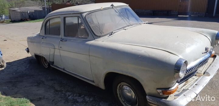 Автомобиль волга газ21
