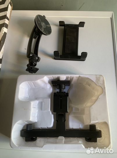 Крепление для планшета в авто