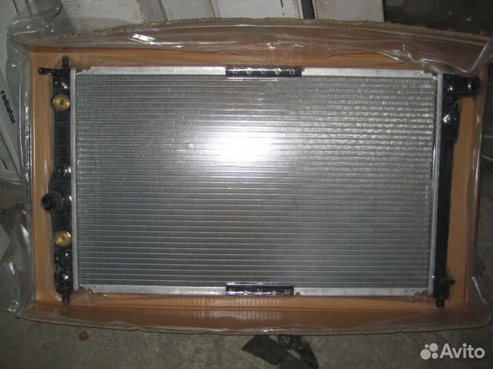 Радиатор Toyota camry corolla avensis