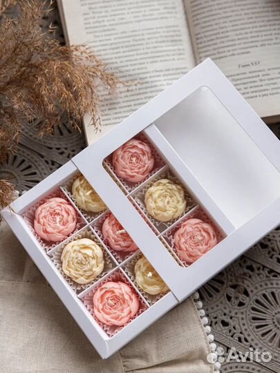 Свечи бутоны пионов