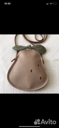 Маленькая детская сумка кожаная