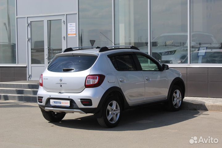 Renault Sandero Stepway 1.6 AT, 2017, 133 009 км