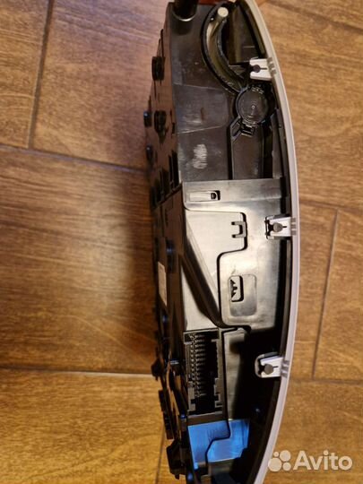 Оригинальный потолочный плафон Mercedes GLE W167