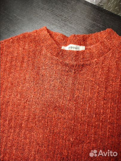 Свитер женский