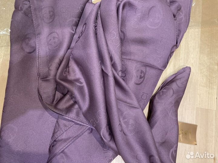 Gucci платок шелковый