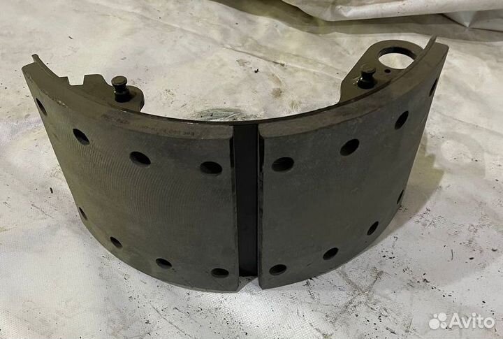 Колодка тормозная в сборе с накладками чмзап