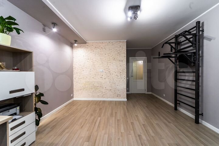 3-к. квартира, 103 м², 1/5 эт.