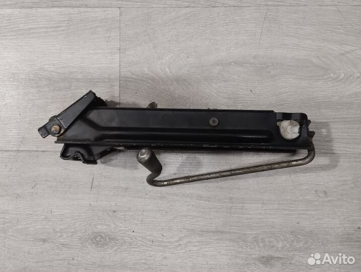 Домкрат штатный Citroen Picasso