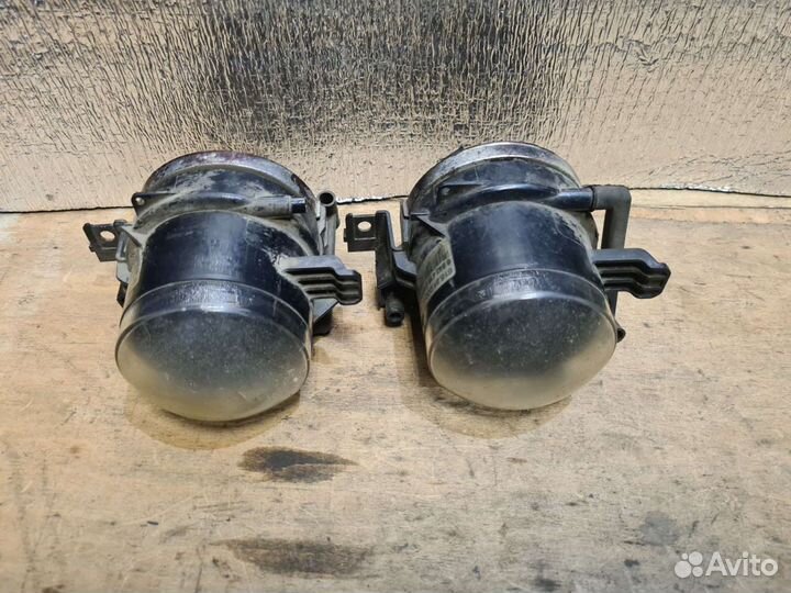Фара противотуманная BMW 7 E65 E66 E67