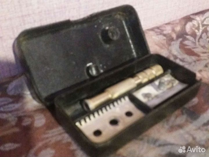 Прибор для бритья