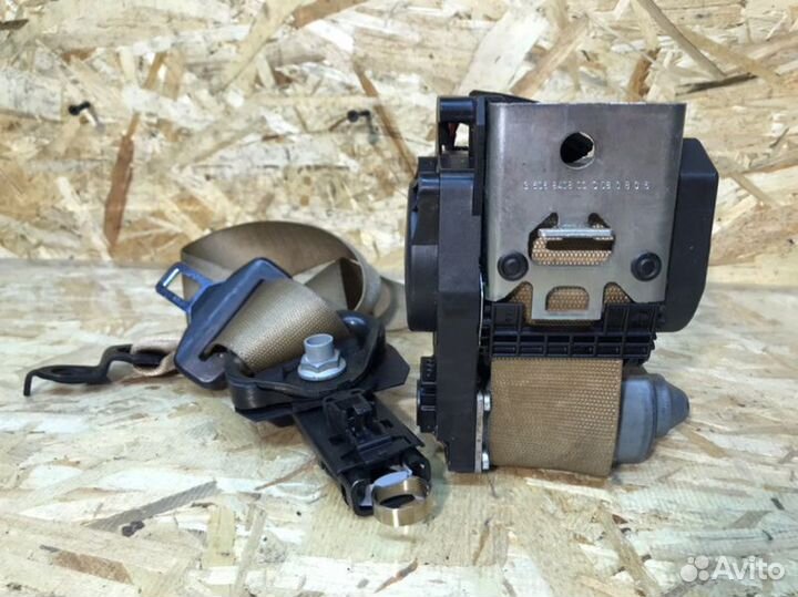 Ремень безопасности передний левый Mercedes-Benz E