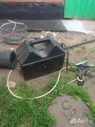 Сварочный аппарат бу Русич 200