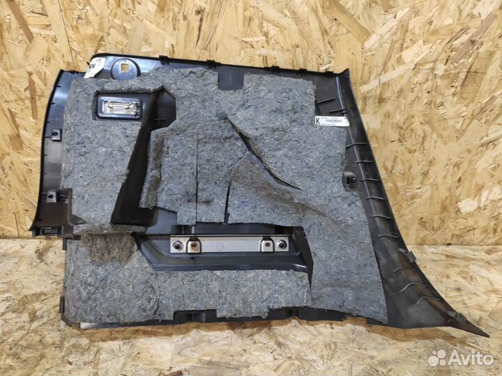 Обшивка багажника нижняя правая Nissan Note