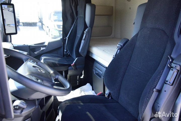 Mercedes-Benz Actros, 2023