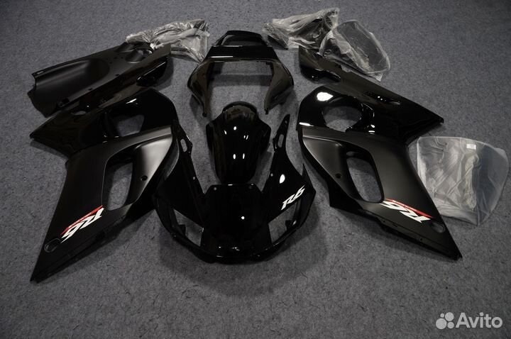Комплект пластика на Yamaha R6 1998-2002