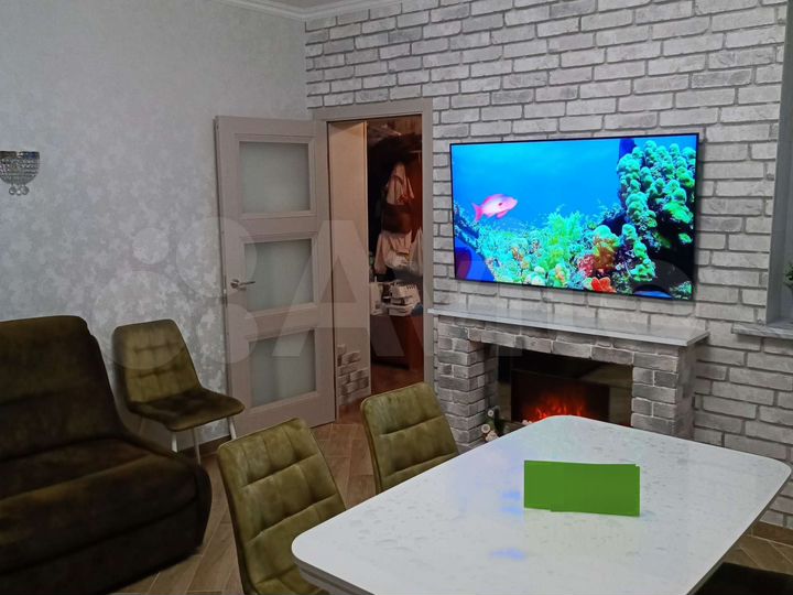 2-к. квартира, 55 м², 1/3 эт.