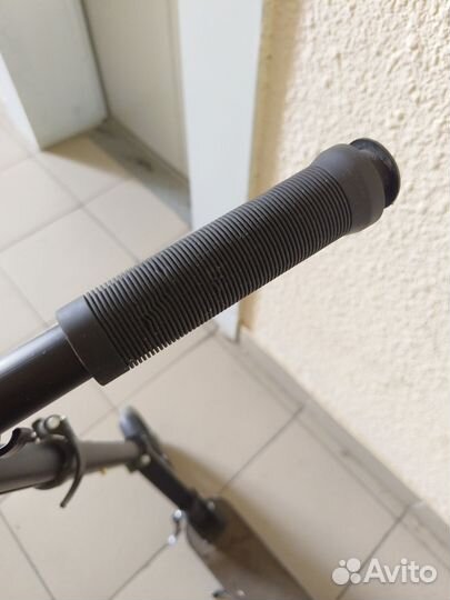 Детский 2-колесный самокат Plank Magic 200