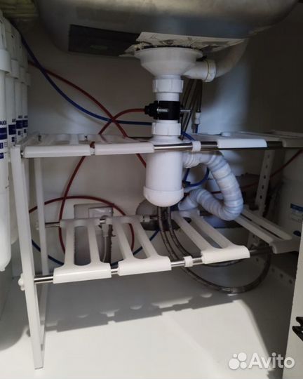 Полка под раковину