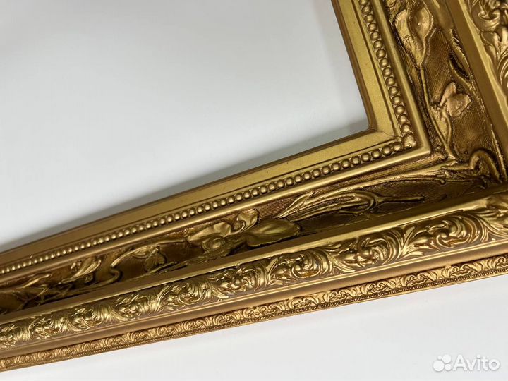 Рама деревянная в золоте 67*87см