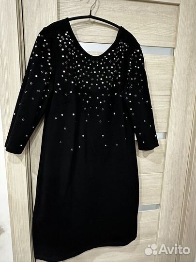 Платье с камнями