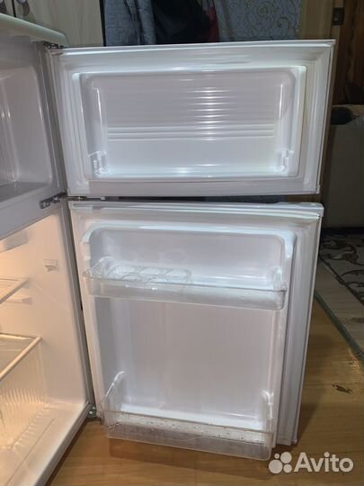 Холодильник маленький