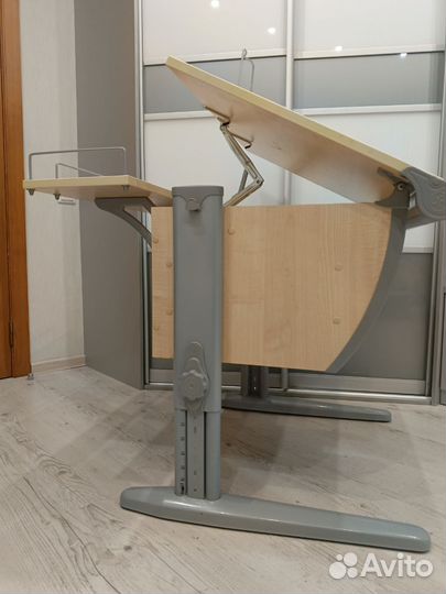 Растущая парта и стул бу