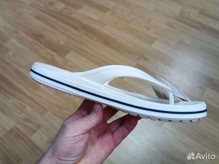 Шлепанцы вьетнамки Crocs white