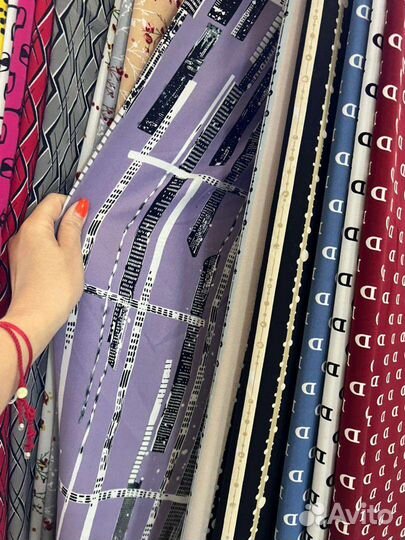 Прадо шёлк принт. Сток. От рулона. По всей РФ