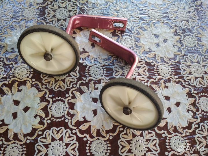 Колеса дополнительные к детскому велосипеду