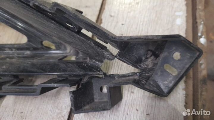 Решетка бампера Geely Coolray С 2019 Года