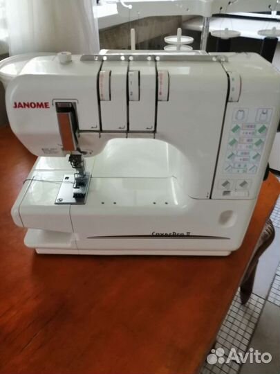 Швейная машина оверлок Janome