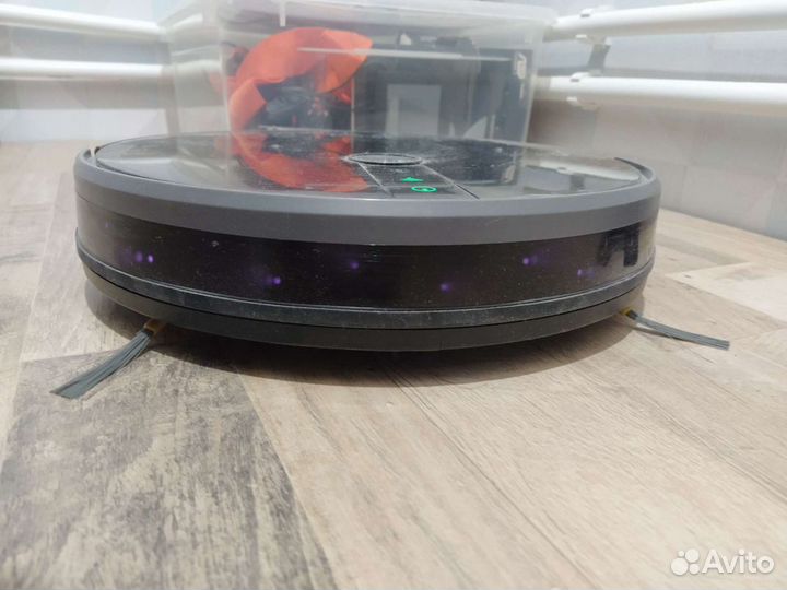 Робот пылесос liectroux