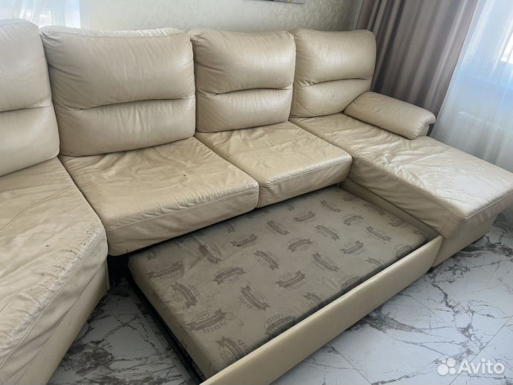 Кожаный диван бу