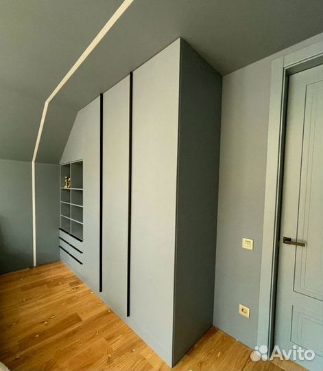 Шкаф зеркальный со склада