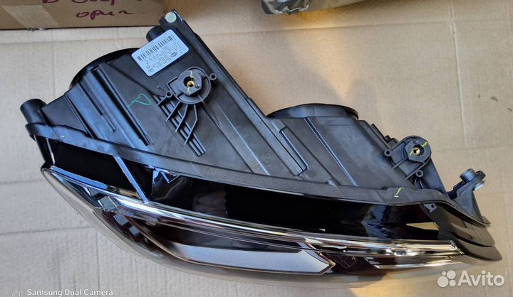 Блок фара Volkswagen Jetta 6