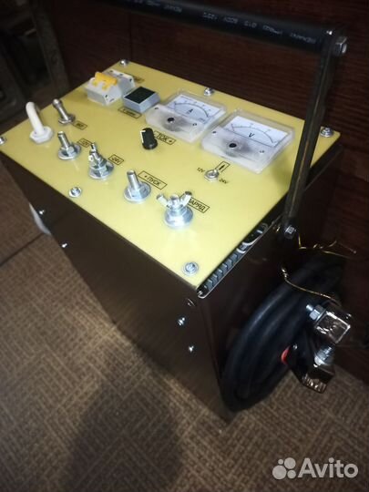 Пуско зарядное устройство 12 24 в Пуск до 1000 А