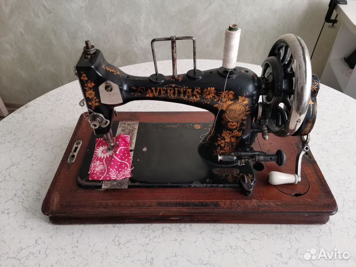 Швейная машина Veritas