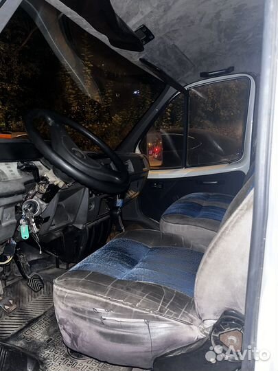 ГАЗ ГАЗель 3302 цельнометаллический, 1997