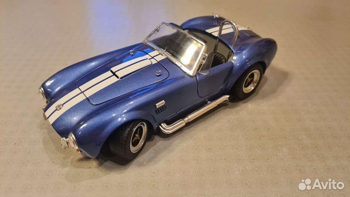 Коллекционная модель 1/18