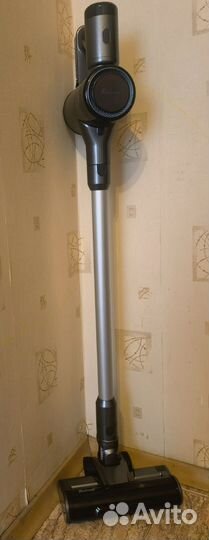 Вертикальный пылесос